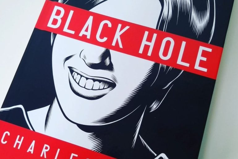 Netflix aposta no terror adolescente e surreal com adaptação de Black Hole, do diretor de I Saw the TV Glow Netflix aposta no terror adolescente e surreal com adaptação de Black Hole, do diretor de I Saw the TV Glow