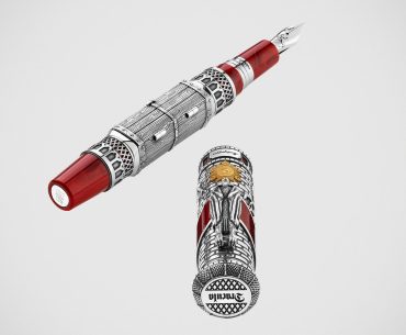 Montegrappa lança caneta de luxo inspirada em Drácula, perfeita para assinar contratos com estilo vampírico Montegrappa lança caneta de luxo inspirada em Drácula, perfeita para assinar contratos com estilo vampírico