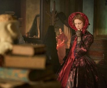 Mia Goth revela o medo e a emoção de atuar no Frankenstein de Guillermo del Toro Mia Goth revela o medo e a emoção de atuar no Frankenstein de Guillermo del Toro