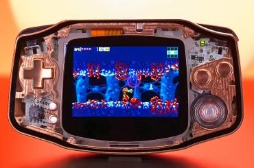 Game Boy Advance ganha versão premium em metal e vidro com kit de prsonalização