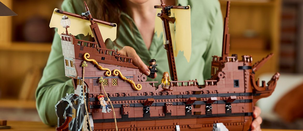 LEGO lança set incrível de Os Goonies com o lendário navio Inferno e mais de 2.900 peças LEGO lança set incrível de Os Goonies com o lendário navio Inferno e mais de 2.900 peças