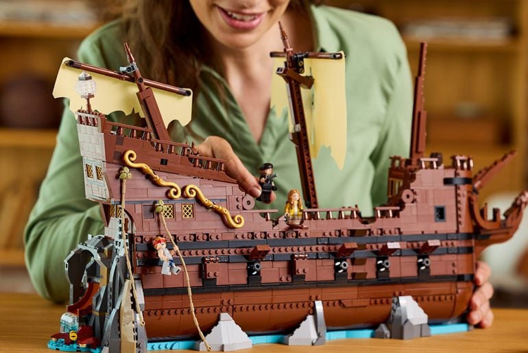 LEGO lança set incrível de Os Goonies com o lendário navio Inferno e mais de 2.900 peças LEGO lança set incrível de Os Goonies com o lendário navio Inferno e mais de 2.900 peças