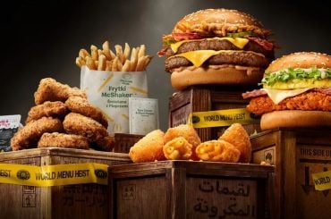 McDonald’s lança menu World Heist com sabores ‘roubados’ de vários países McDonald’s lança menu World Heist com sabores ‘roubados’ de vários países