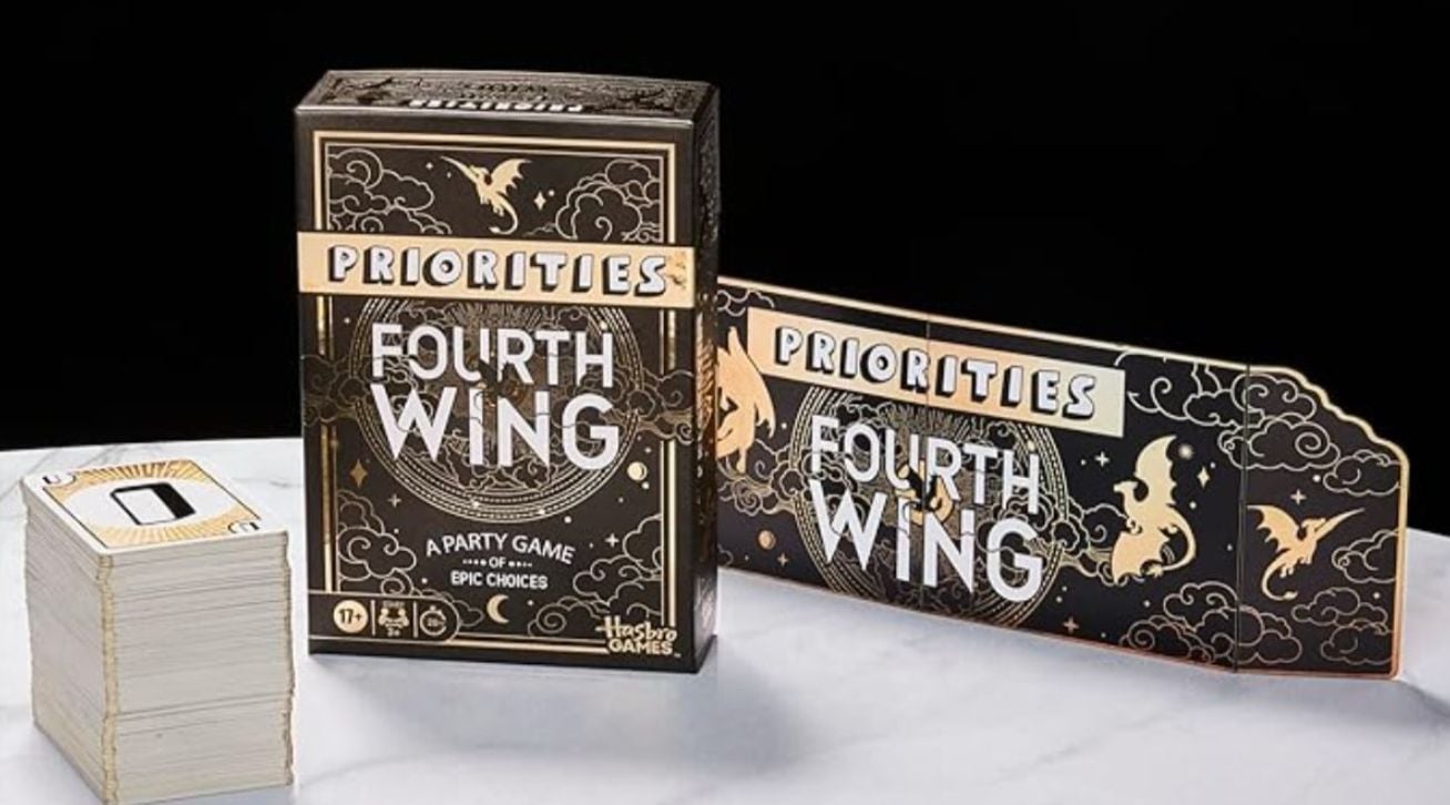 Hasbro lança jogo de cartas baseado na série de sucesso Fourth Wing