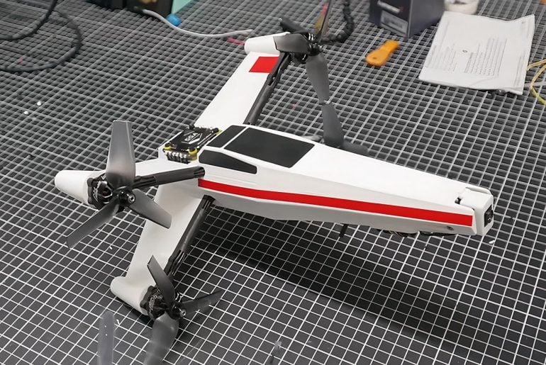 Engenheiro alemão cria X-Wing de Star Wars impressa em 3D que voa a 216 km/h Engenheiro alemão cria X-Wing de Star Wars impressa em 3D que voa a 216 km/h