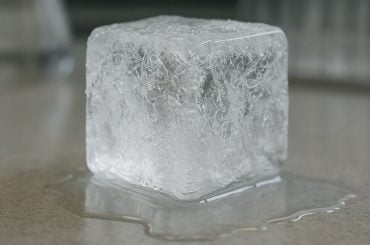 Cientistas descobrem novo tipo de gelo que se forma na temperatura ambiente