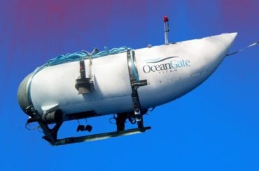 Investigadores do submarino Titan encontram câmera com cartão SD intacto entre os destroços do desastre Investigadores do submarino Titan encontram câmera com cartão SD intacto entre os destroços do desastre