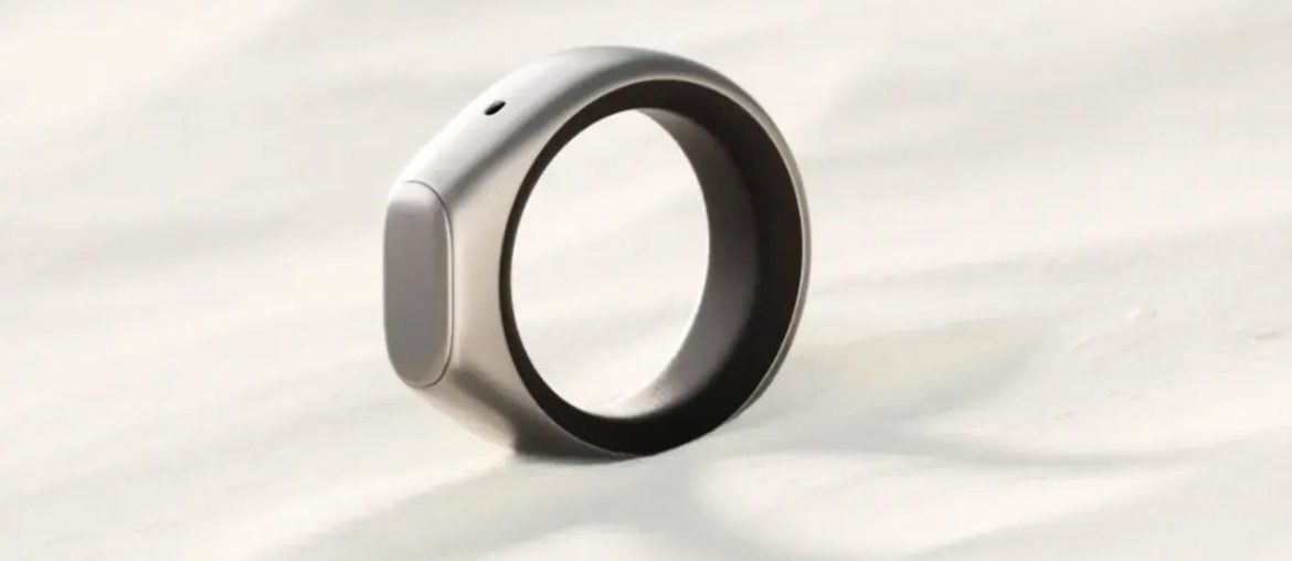 Anel inteligente que “ouve sussurros” é o primeiro dispositivo com IA capaz de transcrever sua voz em silêncio