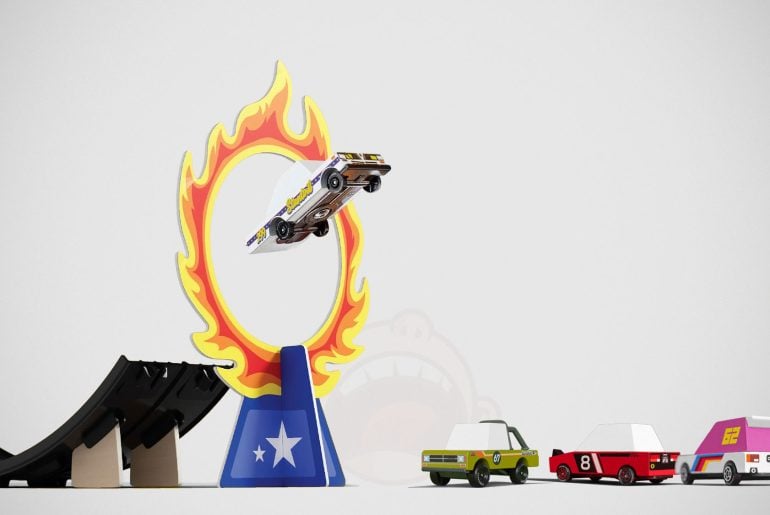 Candylab Roadworks reinventa as pistas de carrinho com o charme da Hot Wheels e o realismo da Scalextric