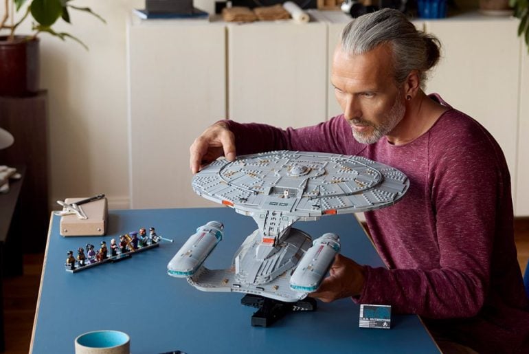 LEGO lança incrível U.S.S. Enterprise de Star Trek com mais de 3.600 peças e detalhes de outro mundo