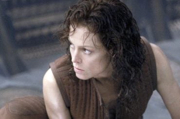 Sigourney Weaver explica o fim de Alien 5 e revela novos detalhes sobre o futuro da franquia