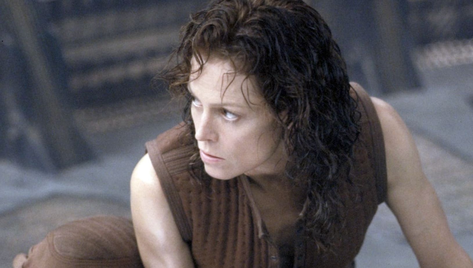 Sigourney Weaver explica o fim de Alien 5 e revela novos detalhes sobre o futuro da franquia