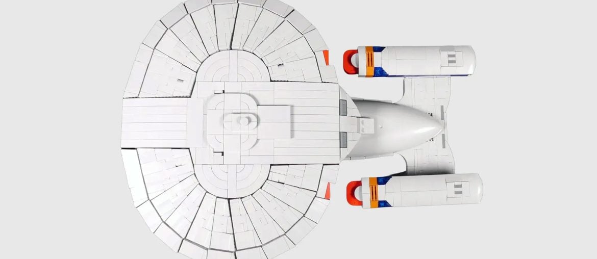Versão alternativa da U.S.S. Enterprise feita por fã da LEGO é mais barata e ocupa menos espaço