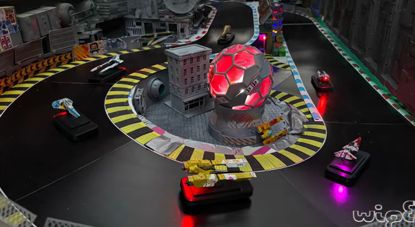 Fã recria WipEout no mundo real com carros de corrida em gravidade zero