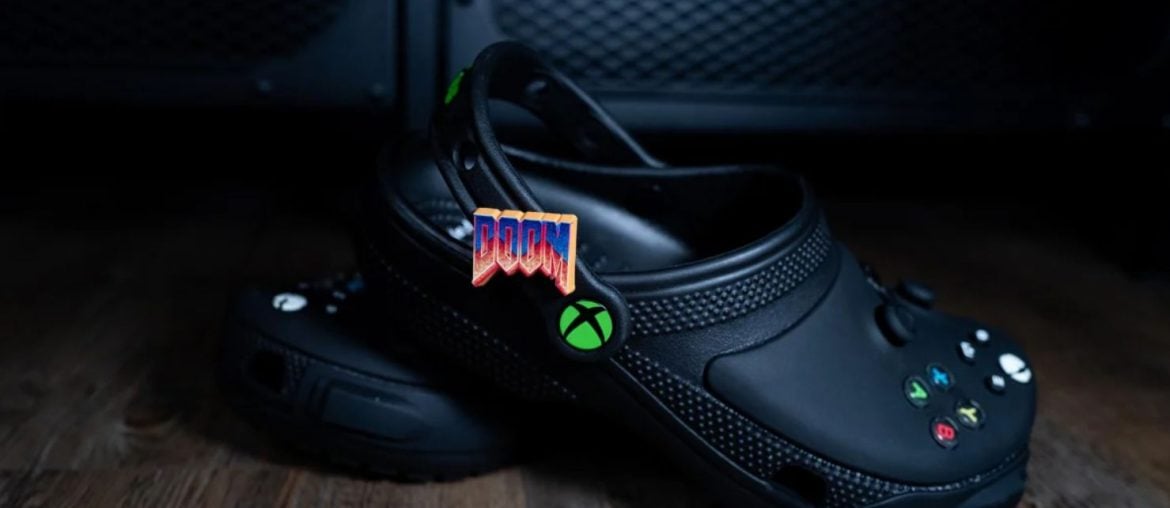 Xbox e Crocs lançam sapato de controle de Xbox em colaboração