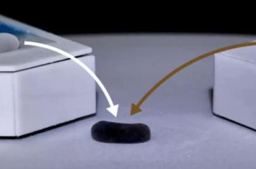 Cientistas criam robôs líquidos em forma de jujuba que se movem e se regeneram como células vivas