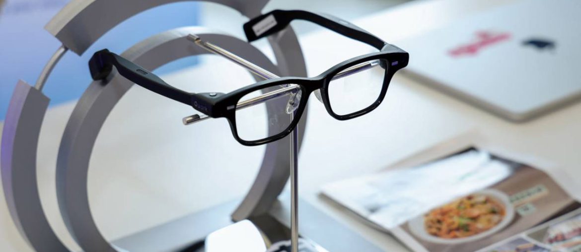 Alibaba lança óculos inteligentes Quark com IA que transforma tarefas do dia a dia em comandos visuais