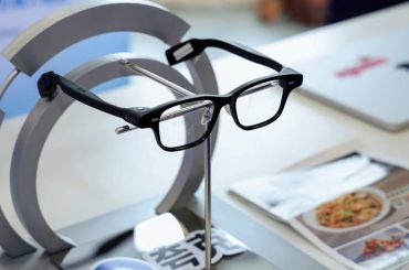 Alibaba lança óculos inteligentes Quark com IA que transforma tarefas do dia a dia em comandos visuais