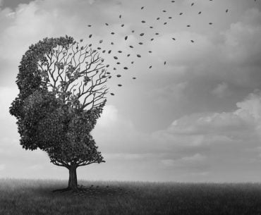 Cientistas apontam novo tratamento que pode controlar o Alzheimer como o colesterol alto