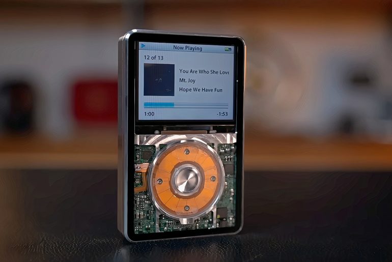 iPod Classic renascido: Modder transforma relíquia da Apple em gadget dos sonhos