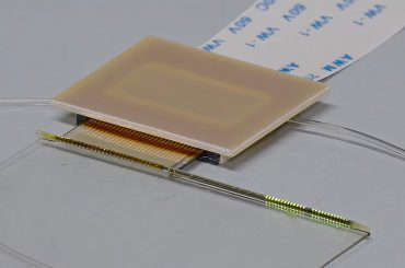 Chip dentro de um fio mais fino que um cabelo: cientistas da China criam “processador em fibra” que pode virar roupa inteligente