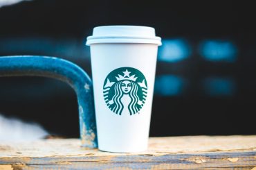 Cientistas acabam de descobrir algo horrível sobre copos plásticos como os de cafeterias