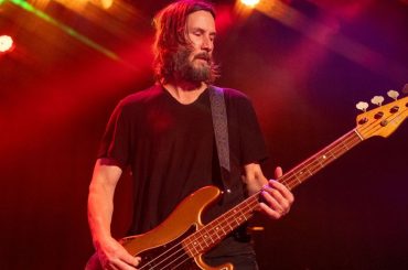 Keanu Reeves passou cinco anos orientando cineasta adolescente em documentário sobre xadrez