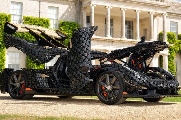 LEGO cria carro em tamanho real que chega a 111 km/h