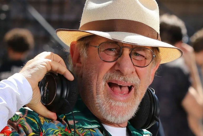 Steven Spielberg já foi rejeitado duas vezes em James Bond e afirma que franquia hoje não conseguiria pagá-lo