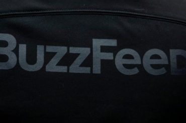 BuzzFeed demite um terço da equipe após aposta em IA e aprofunda crise da empresa