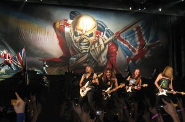 Iron Maiden vende metade do catálogo e direitos de imagem em acordo histórico