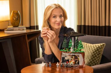 LEGO anuncia set oficial de Arquivo X com Mulder, Scully, OVNI e referências à série