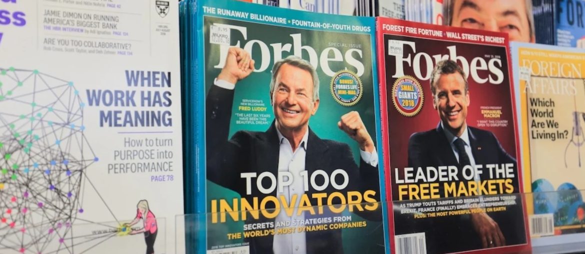 Diretor editorial da Forbes é demitido por pagamento secreto de 6 milhões