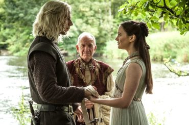 Peça de teatro Game of Thrones: The Mad King ganha primeiras imagens e revela novo olhar sobre Westeros