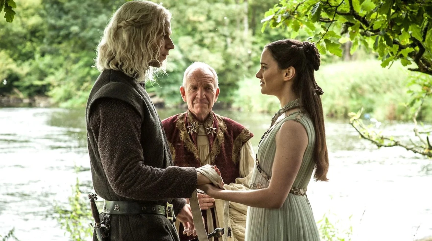 Peça de teatro Game of Thrones: The Mad King ganha primeiras imagens e revela novo olhar sobre Westeros