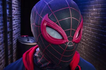 Máscara eletrônica de Miles Morales leva expressões animadas do Homem-Aranha para a vida real