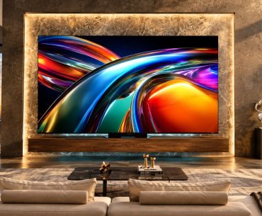Hisense UR9 chega ao Brasil com RGB MiniLED, 180 Hz e telas de até 100 polegadas