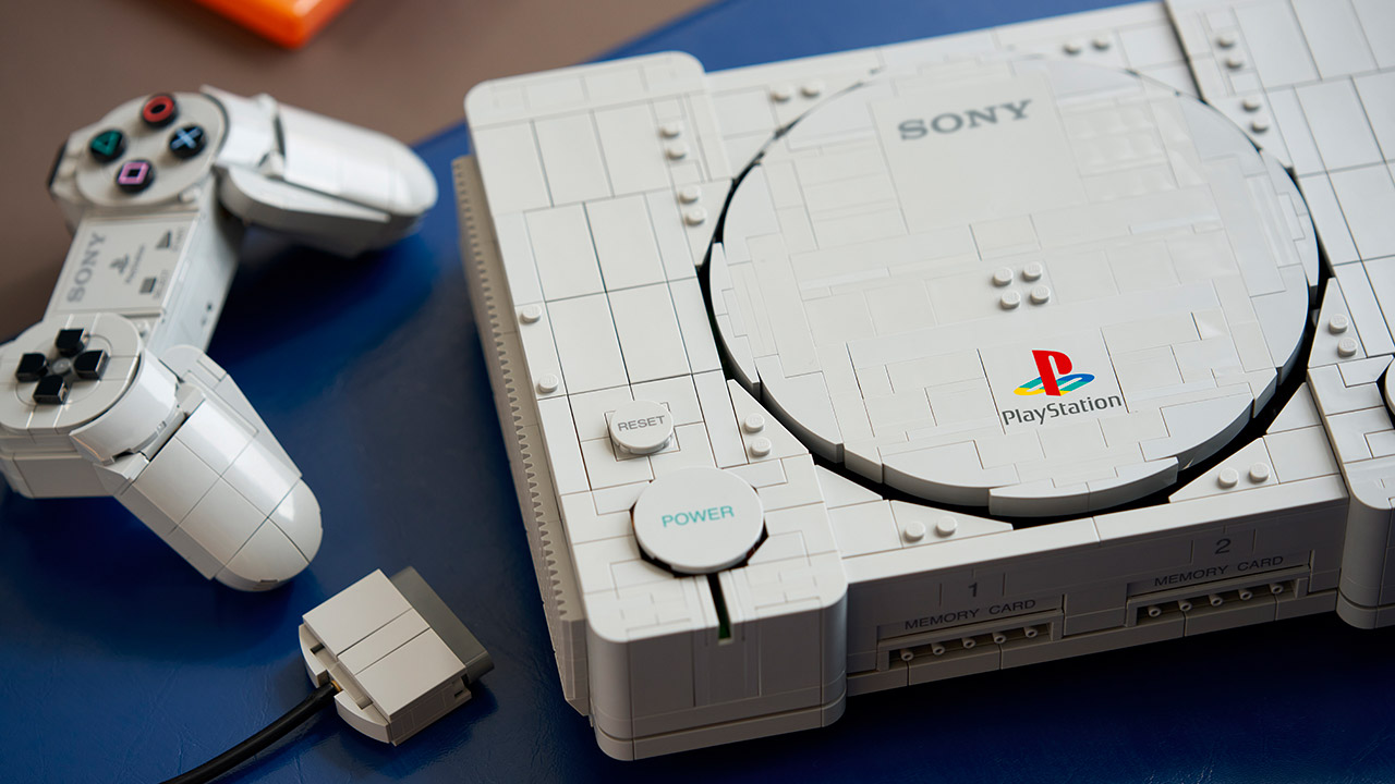 LEGO PlayStation: PS1 ganha réplica quase em tamanho real com 1.911 peças