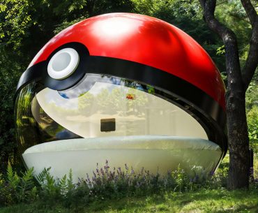 Uma Pokébola gigante virou quarto de hotel