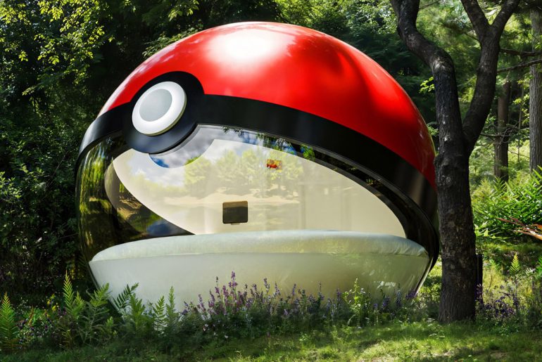 Uma Pokébola gigante virou quarto de hotel