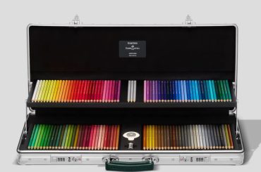 RIMOWA e Faber Castell criam estojo de luxo com 120 lápis coloridos