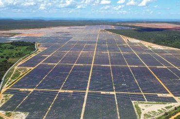 Energia solar chega a 62 centavos por watt e acelera mudança no mercado de eletricidade