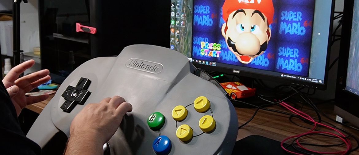 Controle gigante do Nintendo 64 funciona de verdade, mas jogar Mario Kart vira treino