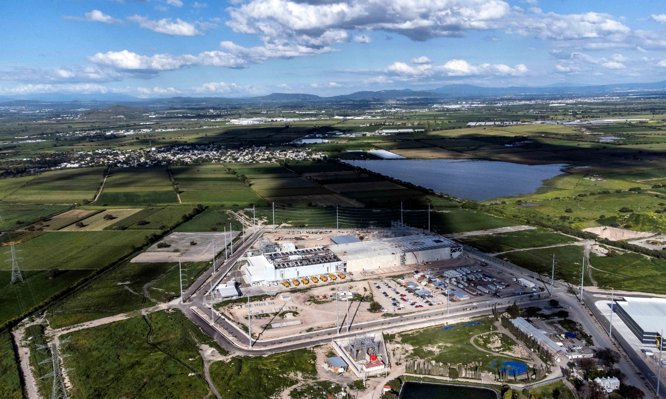 IA pode precisar gerar US$ 6 trilhões por ano para sustentar expansão dos data centers